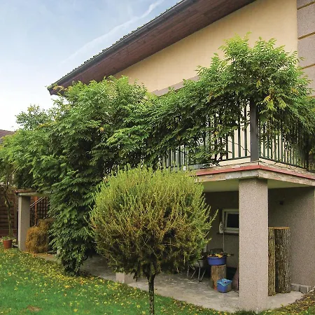 Five-bedroom Holiday In *