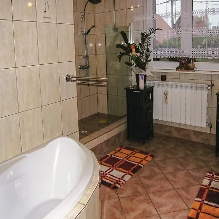 Five-bedroom Holiday In Casa vacanze