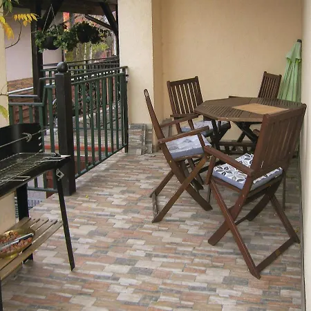 Five-bedroom Holiday In Casa vacanze *