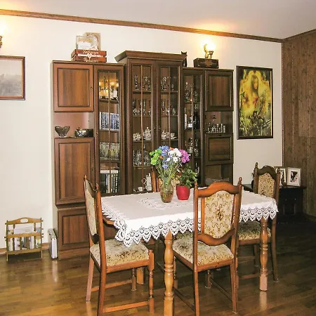 Five-bedroom Holiday In Casa vacanze *
